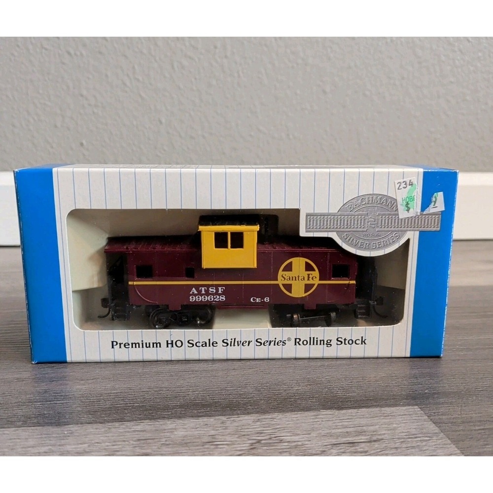 Bachmann HO Scale Silver 17702 36' Wide Vision Caboose Santa Fe ATSF 999628 CE-6